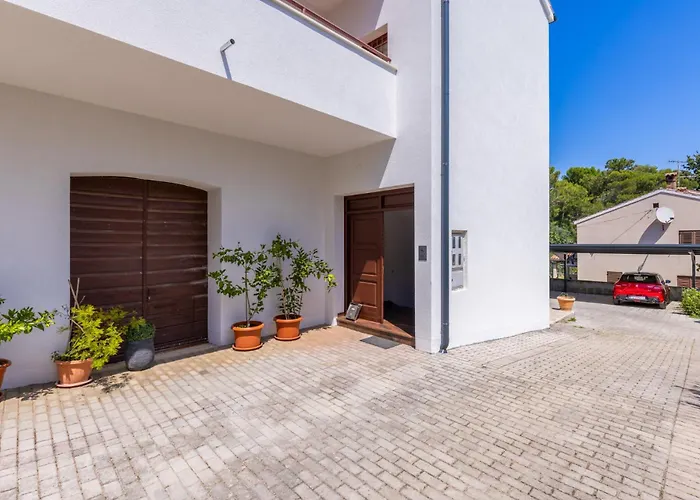 Apartamento Of Uliana Funtana